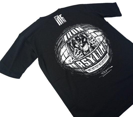 Does not play well with others oversized T-Shirt